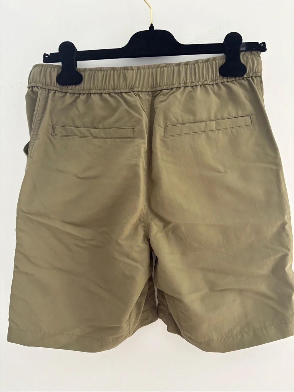 Uniqlo Men's Olive Cargo Shorts with Webbing Belt